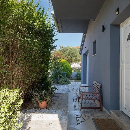 Villa Papillon - top ausgestattete Ferienoase-2